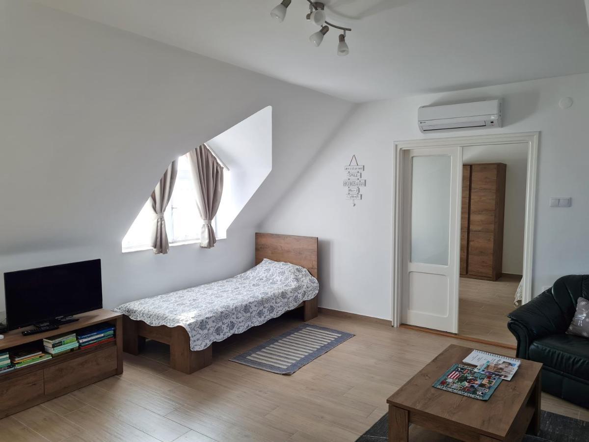 P16 Apartment Hajduboszormeny Εξωτερικό φωτογραφία